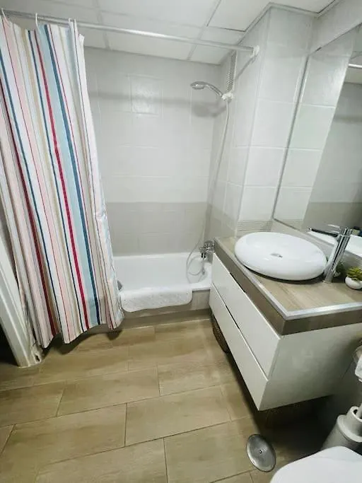 Apartamento Torre Atalaya-Teatinos Malaga Capitalアパートメント 0*,